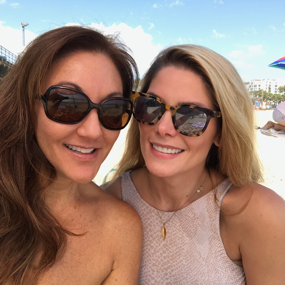 04 september: Always love being able to spend time with my Nico man and @emilyolsen #love #fairygodmother #beachday #zonktown
