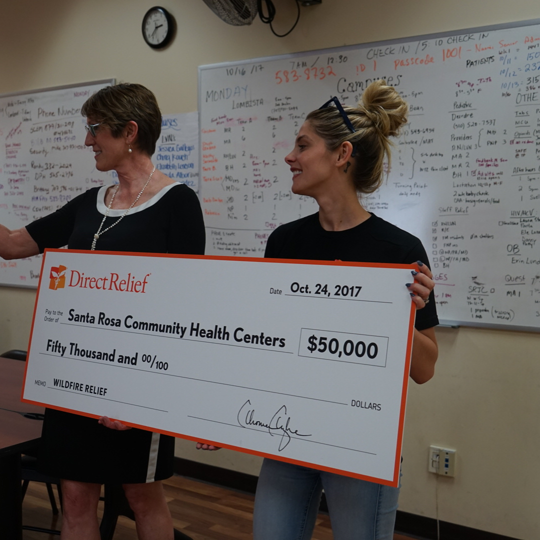 25 oktober: We made it to Santa Rosa to help in any way we can. Thank you @santarosacommunityhealth for allowing us to see the great work you’re doing. #californiafirefund #directrelief @ericamadio @simplyjen22 @audrhi
