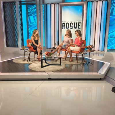 20 maart: Make sure you catch my segment at noon on @accesshollywood talking about @roguetv and Mia's adventures. #RogueTV #accesshollywood
