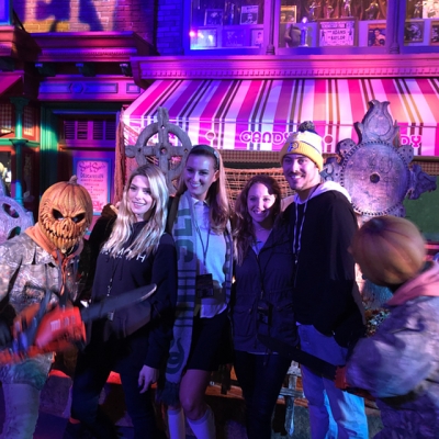 02 november: Had such a blast last night @horrornights @unistudios with my insta boyfriend @jarodeinsohn @audrhi and @meganmonohan ... I may have almost elbowed a few goblins but it was SO good and totally worth it! #universalHHN

