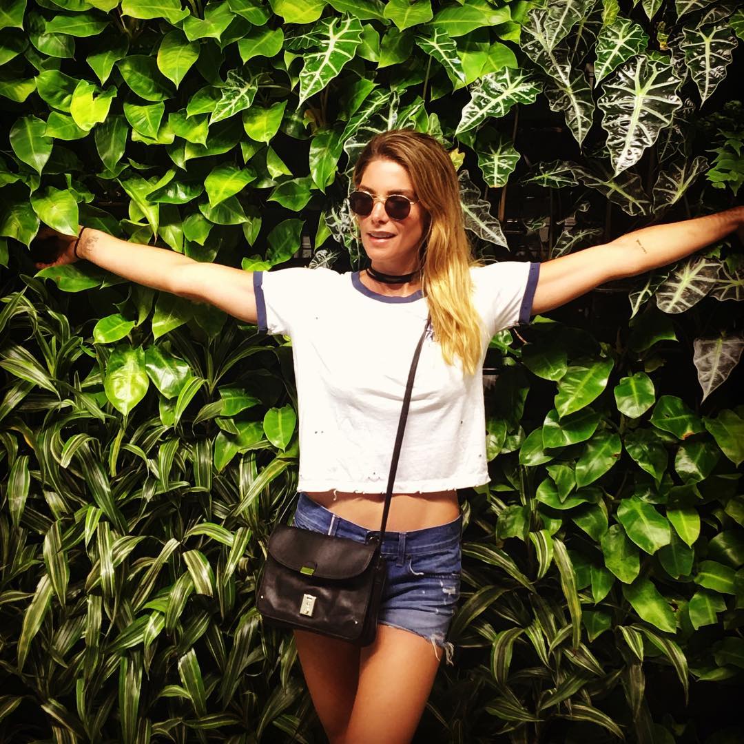 11 mei: Being one with nature. #miami #greenelife
