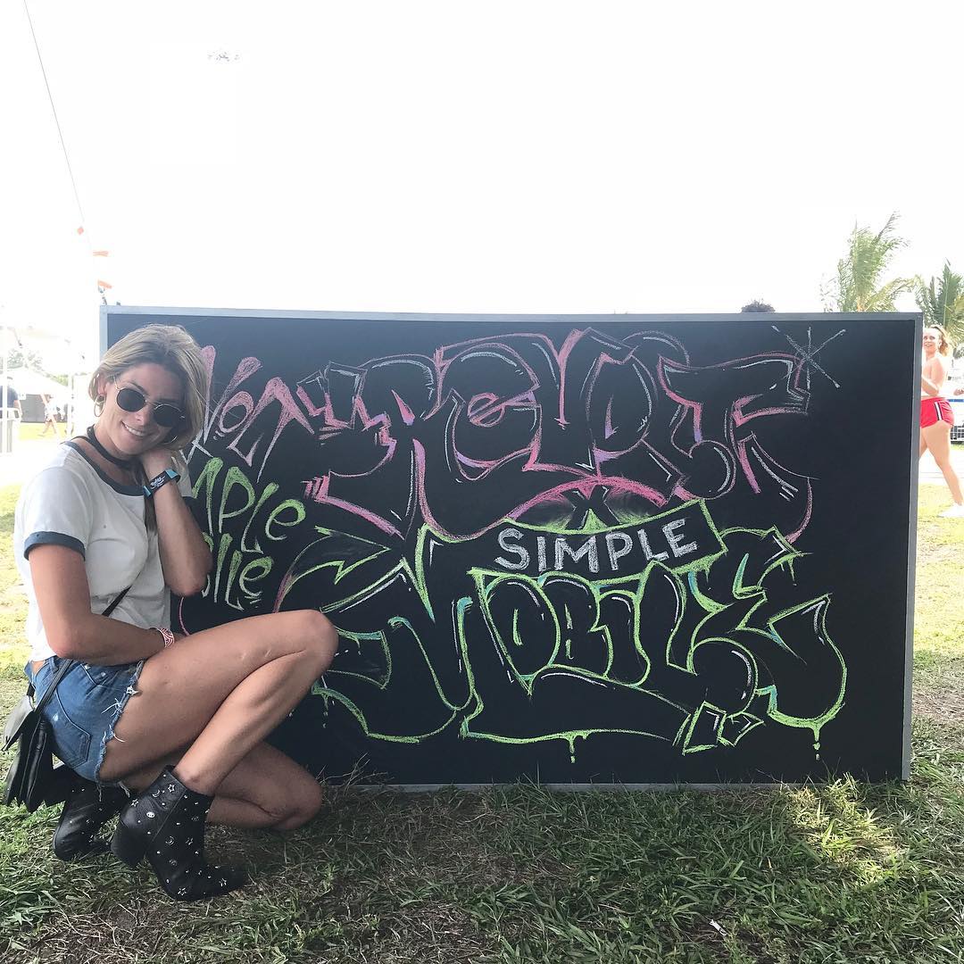 11 mei: Checking out @simplemobile Recharge Lounge at Rolling Loud today. Gotta stay connected! #unlockedbysimplemobile #AD
