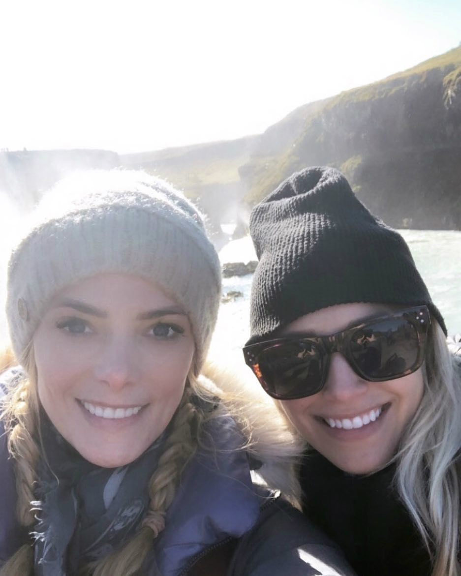 14 september: Just two girls living their best lives @lolatye #iceland
