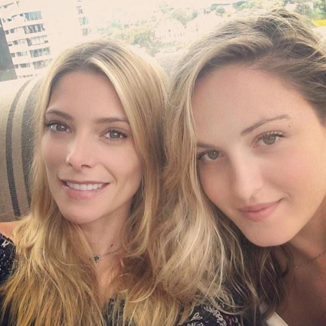 11 december: Happy birthday to my shiny new lil sister. I️m so thankful that you’re now forced to hang out and create silliness with me for the rest of your life my little sunflower. 🌻 Not Sorry. Love You!! #sis #happybirthday

