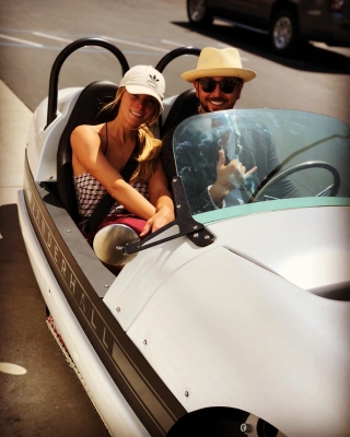 04 juli: Holiday weekend car with the babe. @vanderhall is my new obsession! #happyfourthofjuly
