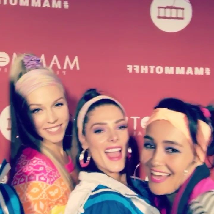 09 februari:About last night.... @tipsyelves @mammothfilmfestival know how to throw a party.
