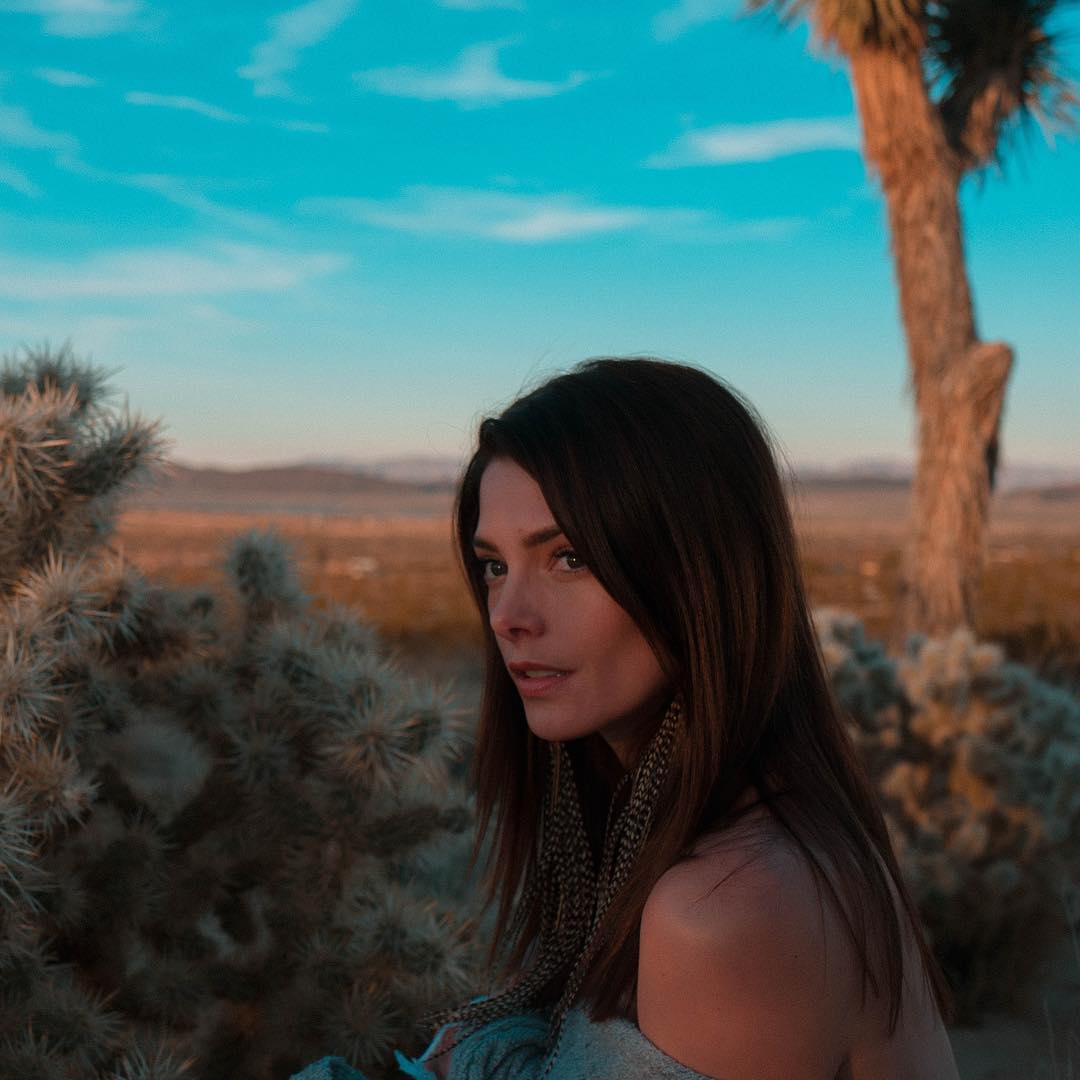 09 maart: Who else is excited to create some magic this weekend? Be curious, Be creative. 📷 @paulkhoury
09 maart: Who else is excited to create some magic this weekend? Be curious, Be creative. 📷 @paulkhoury