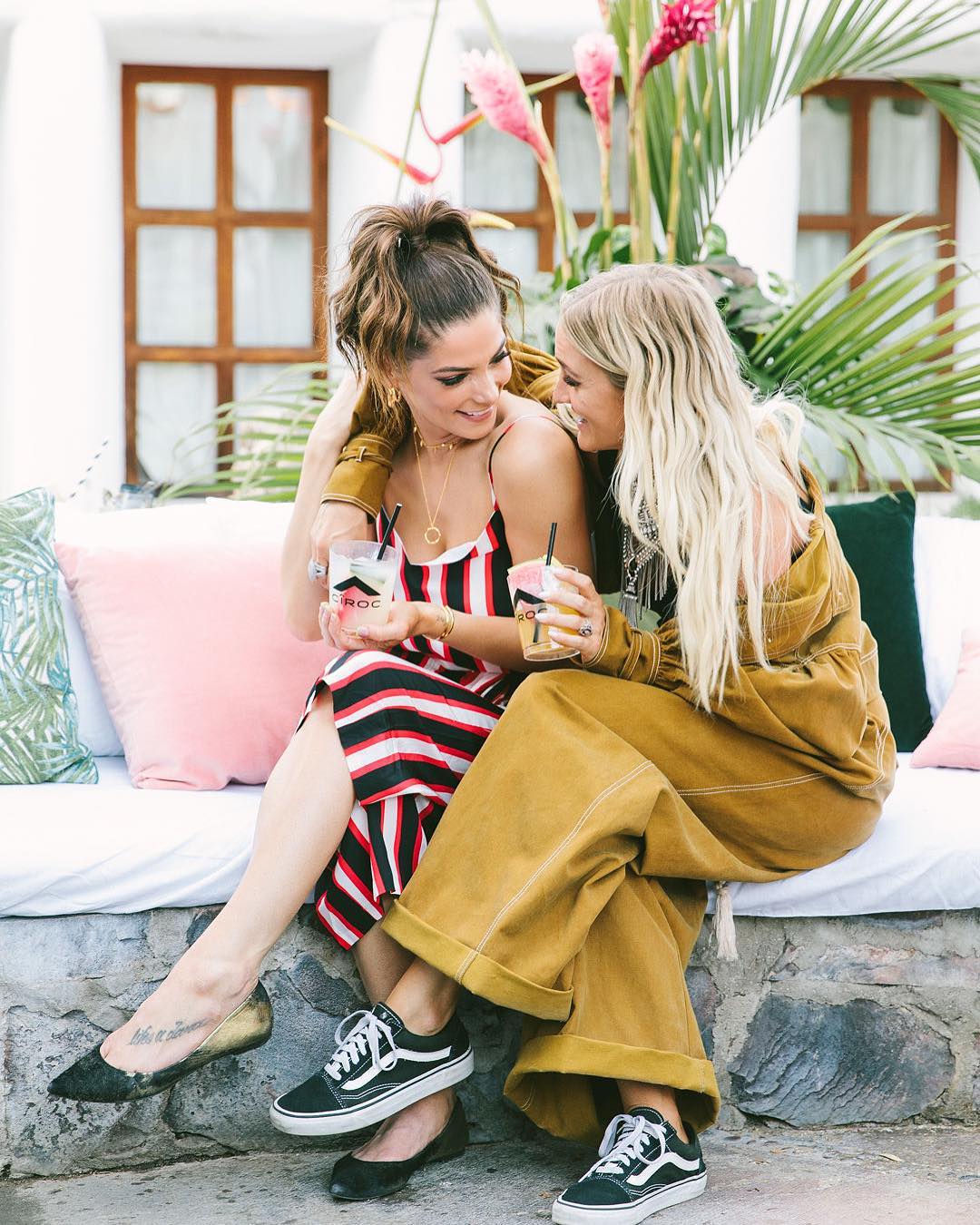 14 april: Getting festival ready with @ciroc summer watermelon 🍉 #cirocthesummer #summerwatermelon #ad
14 april: Getting festival ready with @ciroc summer watermelon 🍉 #cirocthesummer #summerwatermelon #ad