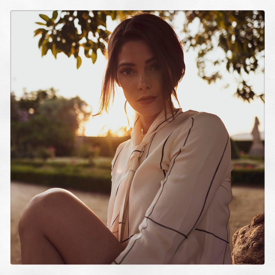 22 juni: Im in awe of the beauty I’m surrounded by here. It’s just breathtaking. T’estimo Barcelona. #history #romance #spain #vacationhome
 22 juni: Im in awe of the beauty I’m surrounded by here. It’s just breathtaking. T’estimo Barcelona. #history #romance #spain #vacationhome