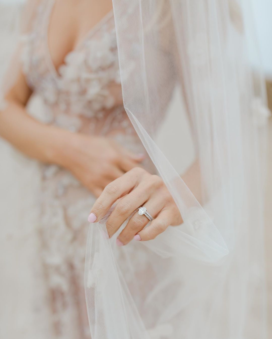 07 juli: One year ago- everything changed. Our great adventure began. You’re my bright light, you’re my heart. The story we’ve written so far is beyond anything I️ could have imagined. Epic and magical .... yes I️ said magical... come to mind. I️ feel like I️ reached a super secret level in mario and it’s mind blowing. Thank you for making me glow with happiness my angel. Here’s to the next 99 years. #happyanniversary #bestfriend #oneyear
