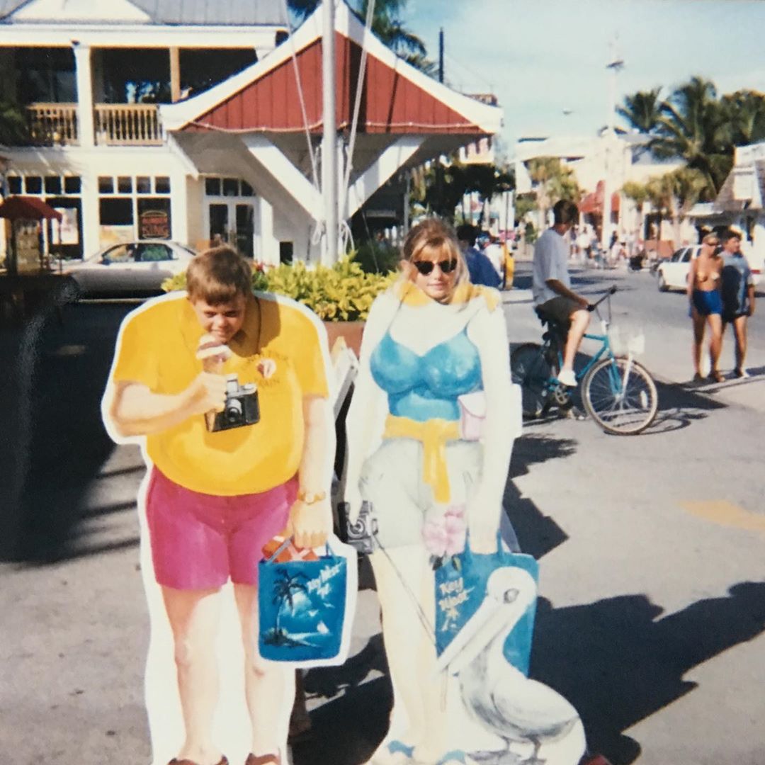 27 juli: Happy Birthday to the best big brother out there. As I️ was looking through photos to post, it was evidently clear how much you loved and looked after me and how much I️ admired you. Still true. I️ love you, your heart and your soul bubba. #happybirthday #bigbrother
