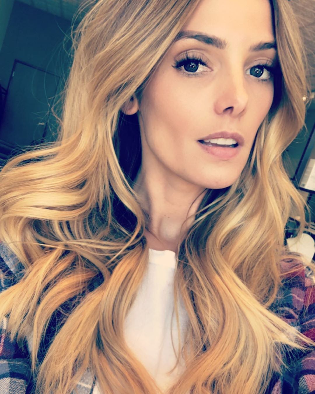 20 augustus: That one time I️ was blonde.. which do you prefer? Blonde or brunette? #blonde #brunette #haircolor
