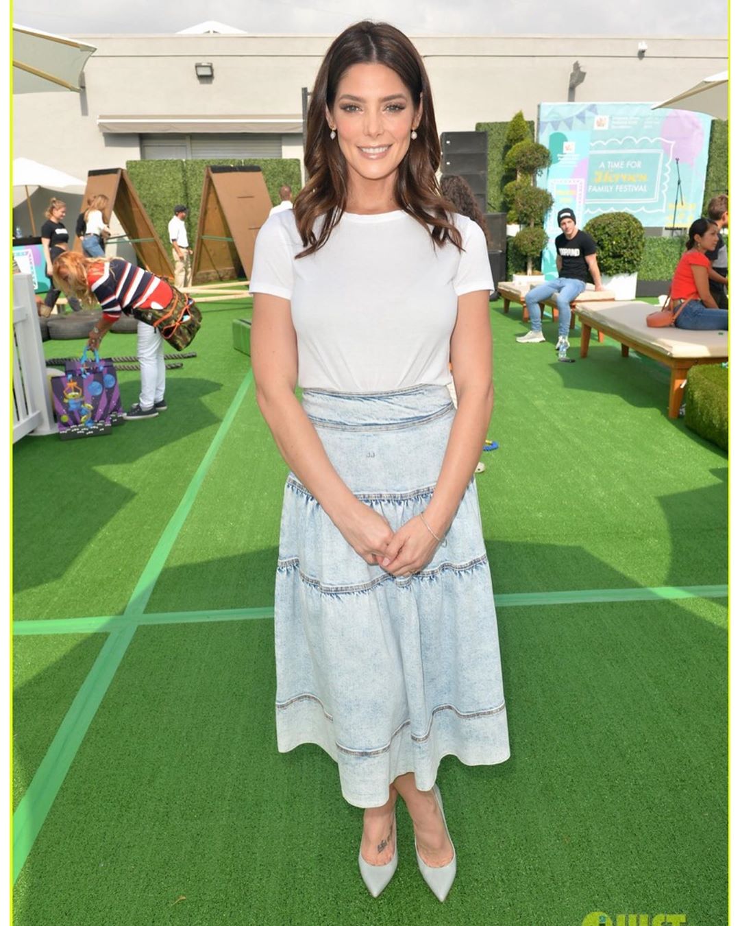 28 oktober: Such a great #sundayfunday yesterday at the @egpaf #atimeforheros event. Thank you for having me ❤️🙏❤️ 📷 @justjared

