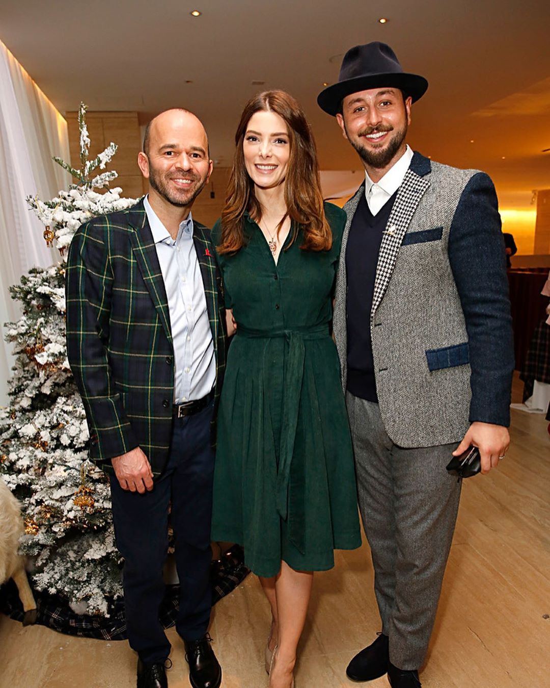 08 december: Per usual, I had the most wonderful time today with @stjude Thank you @fisherpence for always including us in the important work @stjude does, thank you @zacposen for being so lovely and creating incredible works of art in the form of dresses and thank you @paulkhoury for being my best friend ❤️and allowing me to steal your cookie and pass it off as my own for a photo because mine was ... interesting #verythankfulgirl #stjude #zacposen #my love
