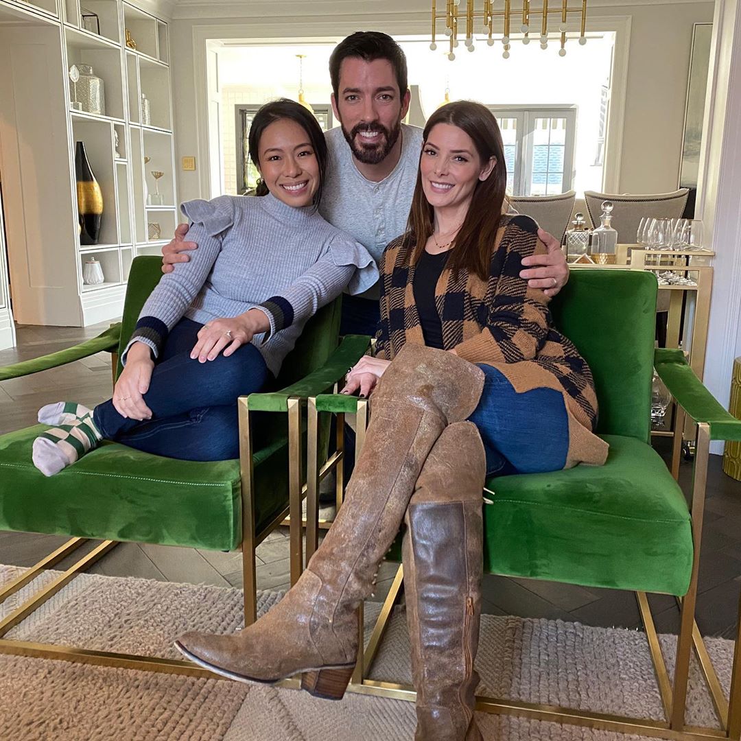 08 januari: IM SO EXCITED!! I sat down with my friends @mrdrewscott and @imlindork to talk all things home,health, love and career.. check it out! LINK IN BIO And let me know what you think or any questions you have!

