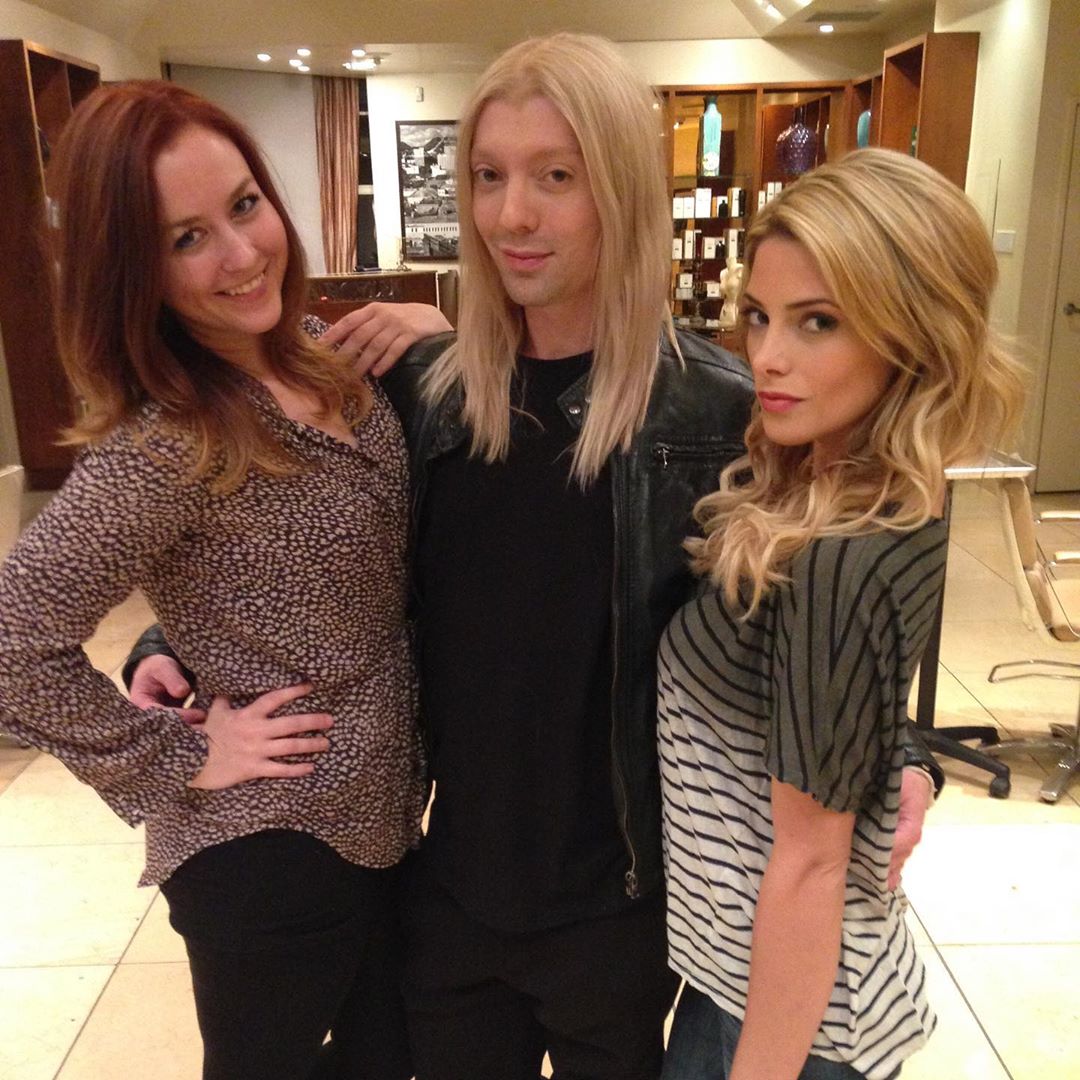 31 januari: Flashhhhhhh back Friday!!!! For all three pictured above! We’ve been through it all together, including every hair color! Love you my besties 👯‍♂️

