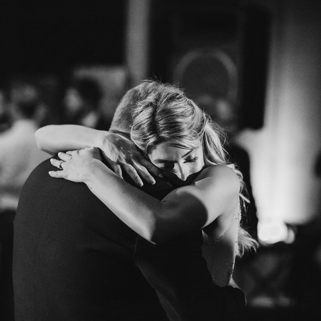 21 juni: Happy Fathers Day!! You deserve all of the love and praise on this day, and everyday to follow; for being everything a little girl could ask for in her father. You gave me to tools, lessons, and love i needed to succeed in life and I’m grateful. I love you and your dad jokes, duck jokes and random made up songs SO much. #happyfathersday #bubblehead
21 juni: Happy Fathers Day!! You deserve all of the love and praise on this day, and everyday to follow; for being everything a little girl could ask for in her father. You gave me to tools, lessons, and love i needed to succeed in life and I’m grateful. I love you and your dad jokes, duck jokes and random made up songs SO much. #happyfathersday #bubblehead