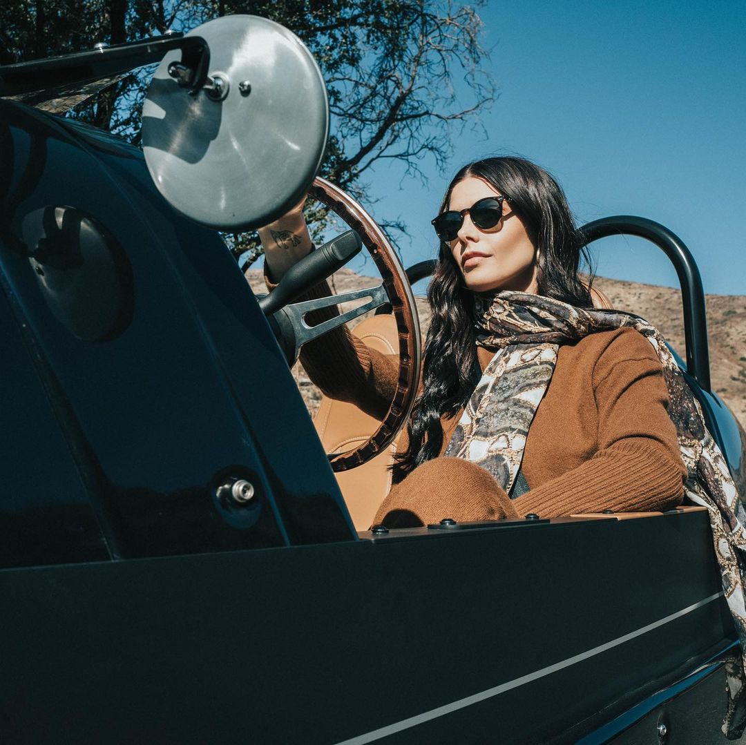 09 december: Behind the scenes playing with our new @reddigitalcinema toys on a super fun shoot for @vanderhall with @paulkhoury @captnquinn @hugobordes #BTS
