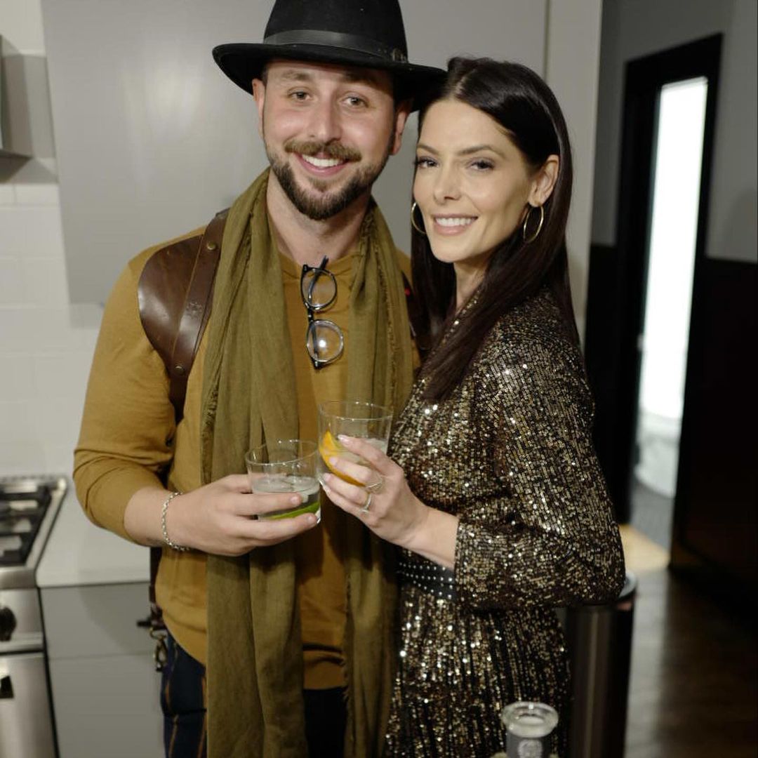 01 januari: Ringing in the new year right with great friends and great tequila ... this year has been trying for all, but I hope you've taken the difficulties thrown your way and become stronger. Make some memories tonight and get ready to conquer the year ahead. @1800tequila @paulkhoury #happynewyear
