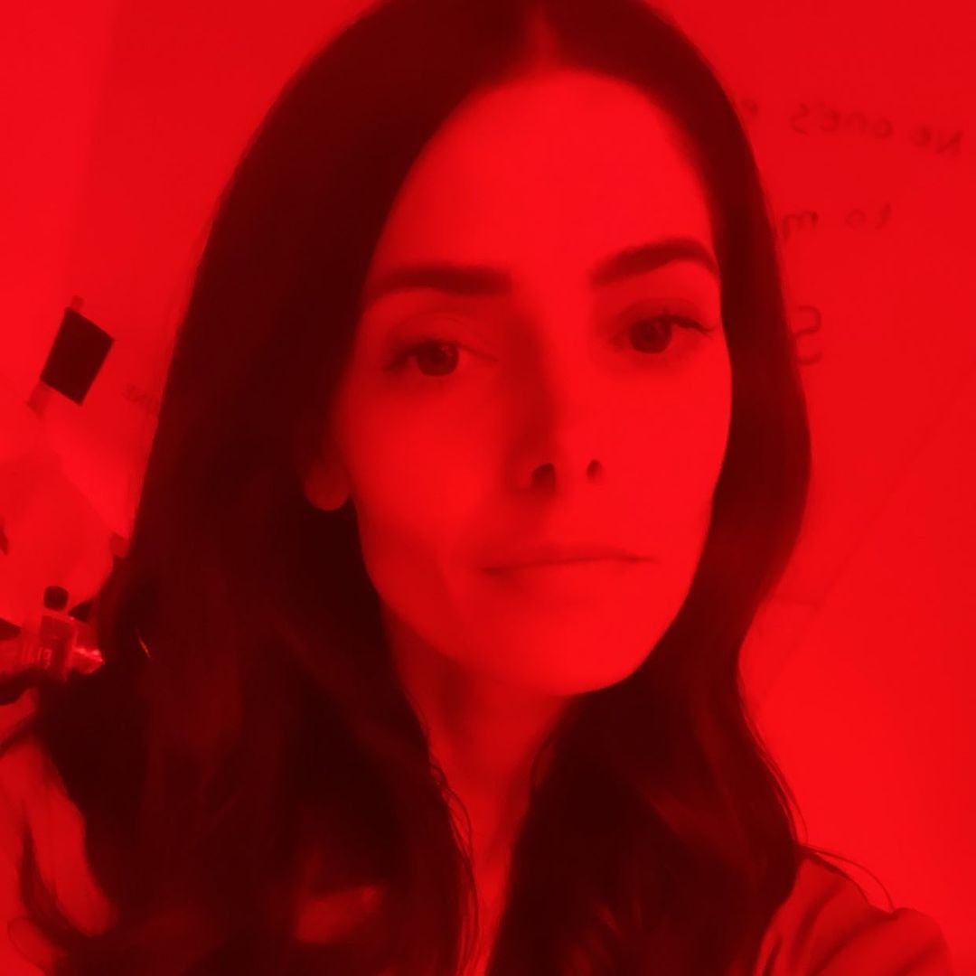 11 maart: My last film was a #vibe can't wait to share it.... #seeingred
