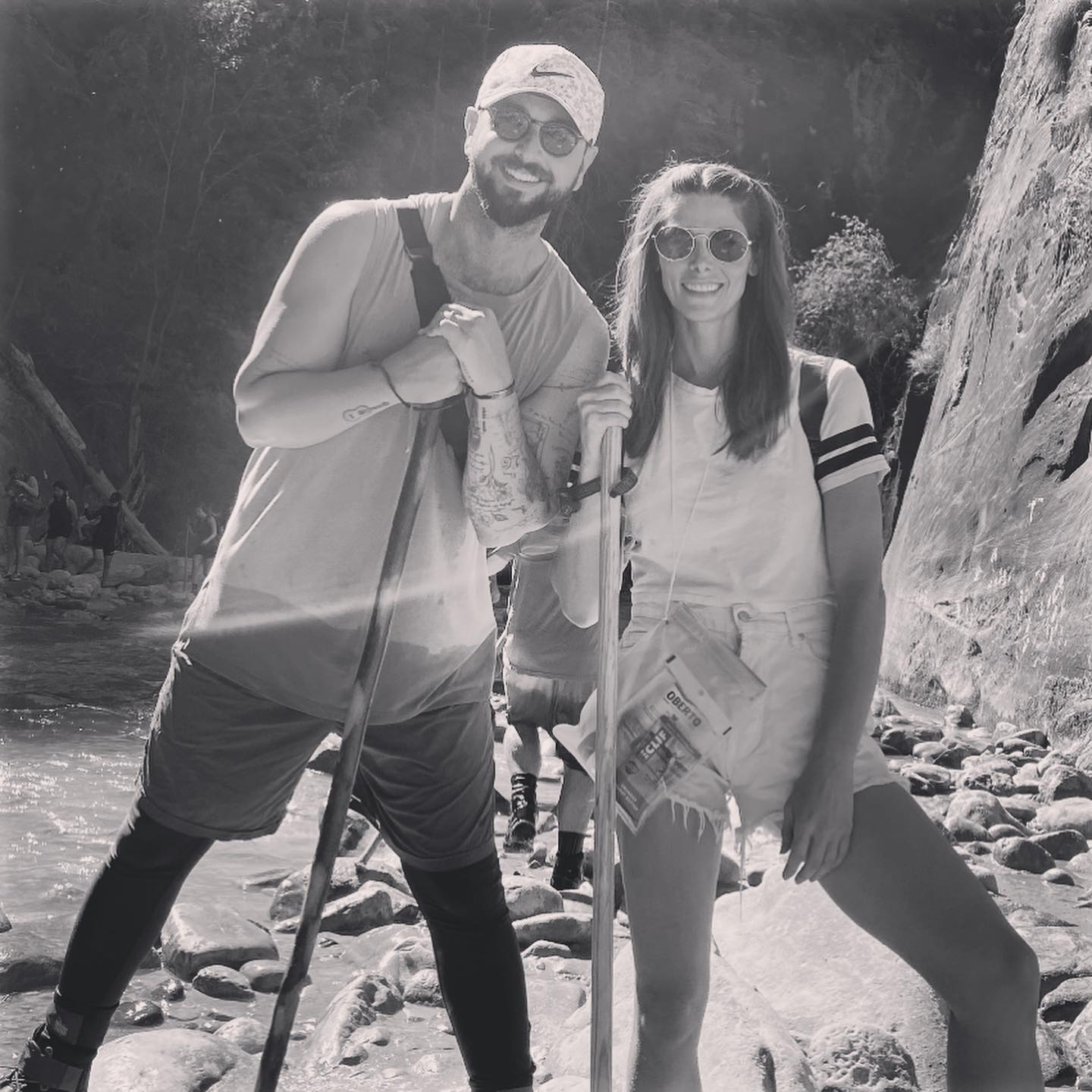 06 juli: I couldn't ask for anything more. You've given it all to me and I'm so grateful I get to walk through life with my best friend. It has already been such an adventure with you and we're about to embark on the biggest chapter yet! Best is yet to come baby. #4years #soulmate #happyanniversary
06 juli: I couldn't ask for anything more. You've given it all to me and I'm so grateful I get to walk through life with my best friend. It has already been such an adventure with you and we're about to embark on the biggest chapter yet! Best is yet to come baby. #4years #soulmate #happyanniversary