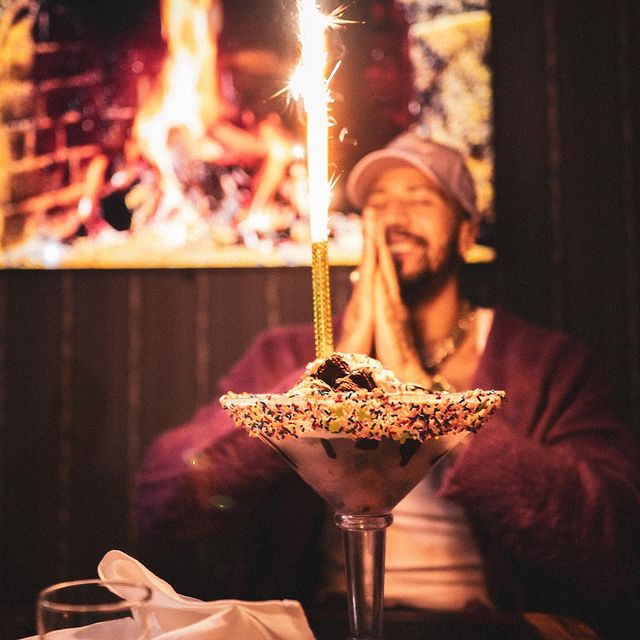 05 december: Celebrating one of the most pure, kind, positive and hardworking humans I know. So happy you were born. So happy to call you family. Only up from here 💫
