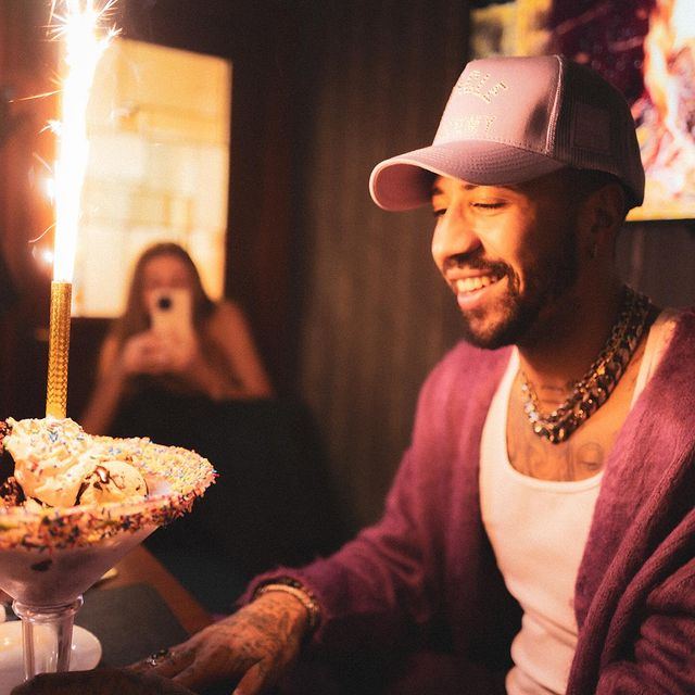 05 december: Celebrating one of the most pure, kind, positive and hardworking humans I know. So happy you were born. So happy to call you family. Only up from here 💫
