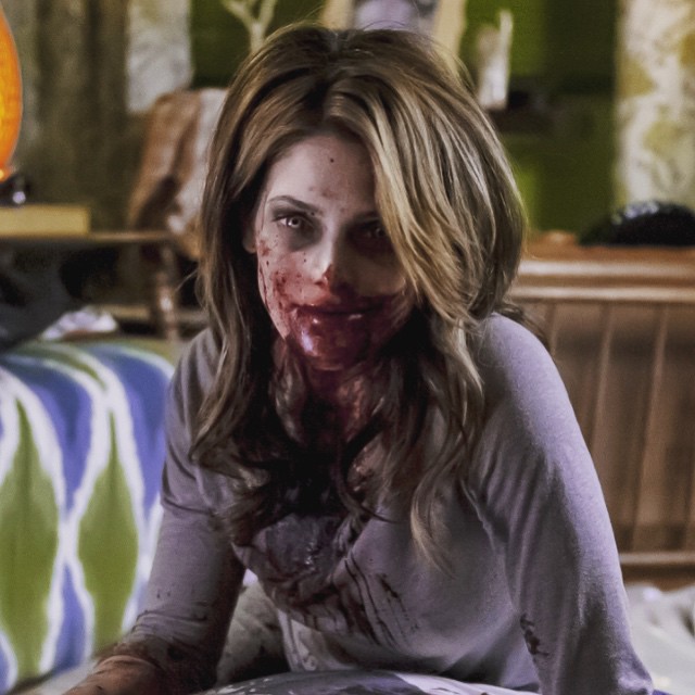 11 Juni 2015: #tbt when I glam'd a zombie otherwise known as @ashleygreene the living dead need beauty too. #buryingtheex
