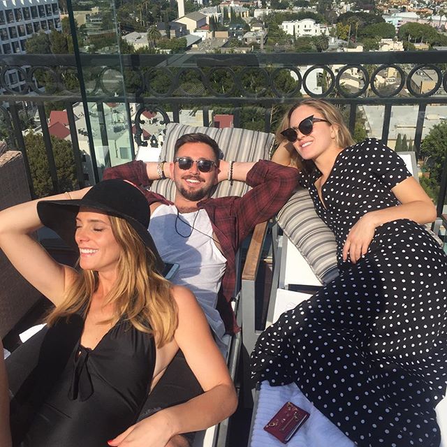 30 mei 2016: These are friends...these are bestie friends..❤️✔️ @ashleygreene @paulkhoury @olivia_khoury
