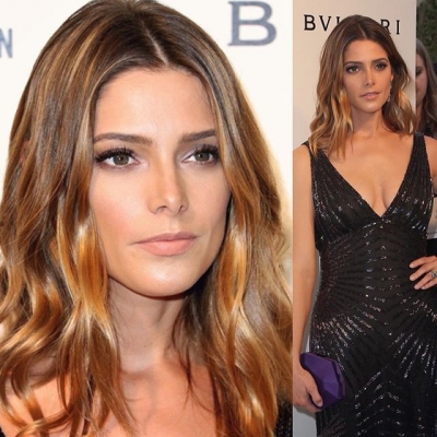 29 februari 2016: Last night beauty breakdown. @ashleygreene looked ultra hot for last nights Elton Johns #Oscars2016 party dressed by @cristinaehrlich and @bulgariofficial jewels and flawless makeup by @themakeupexpert. Instead of taking the predicted route of an up do I wanted to keep the look very sexy and youthful with tousled waves. It adds a little unexpected fun and shows off our beautiful warm blonde color. Using a @ghdhair 1" curling rod and @oribe super shine moisture cream (apply to damp and blow
