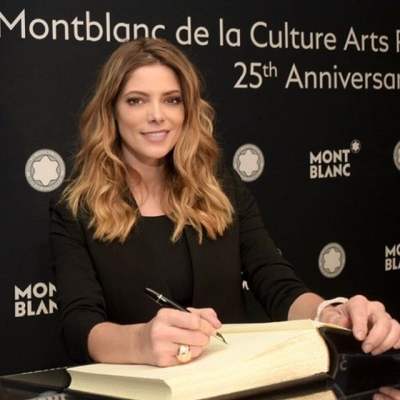 07 juni 2016: My gal @ashleygreene looking gorge at the 25th annual Montblanc de la Culture Arts Patronage Award. Hair by me @josephchase with @xclusiveartists and beautiful makeup by @beau_nelson

