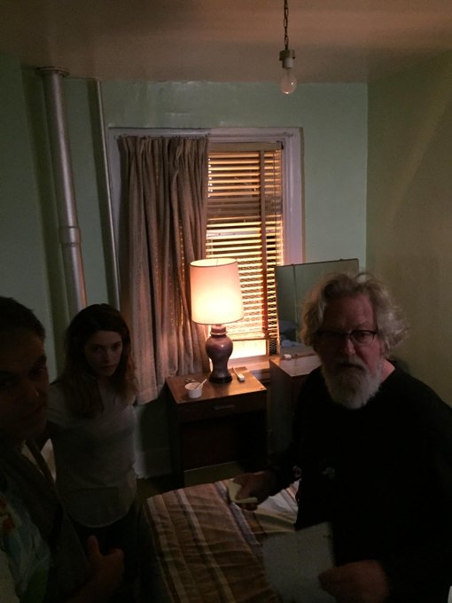 20 juli 2016; @AshleyMGreene surveys her luxury accommodation on the new season of @RogueAudience
