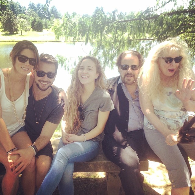 15 Juni 2014: Surrounded by the people I love! Happy Fathers Day.
