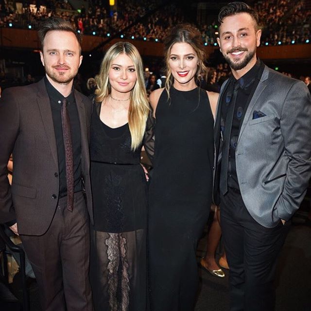 08 februari 2016: Always a blast to see my favorite couple! Our dance moves were strong @glassofwhiskey @laurenpaul8 @ashleygreene #superbowl50 
