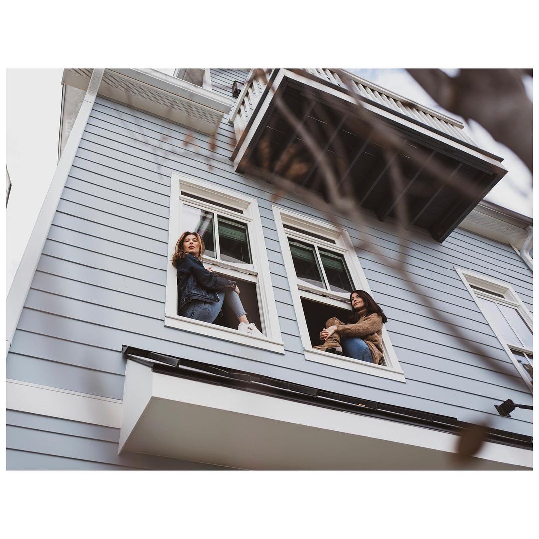 06 januari 2021: Bringing in the New Year with my family has become a tradition! Thank you @avantstay for making Nashville a New Years we will never forget! This year @ashleygreene and I have some fun things we’re excited to finally share with the world. #staytuned

