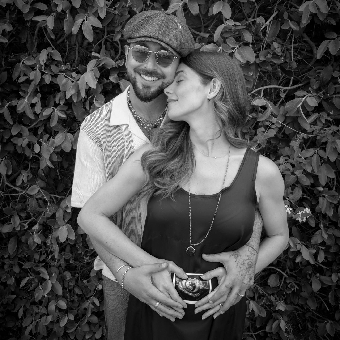 25 maart 2022: I find it so amazing that we can make life through love. I’ve never been more in love with you and I’m so ready for this next chapter in our lives. Thank you giving me the best gift in the world @ashleygreene 👼
