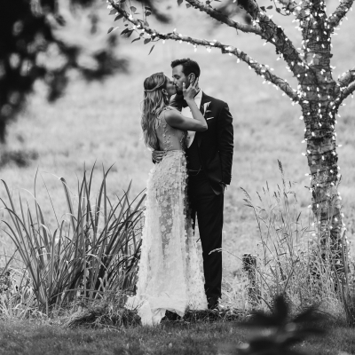 06 augustus 2018: I don’t think I could describe the feeling I had running through my body one month ago today. Excited for forever Mrs.Khoury @ashleygreene 📸 @sarahfalugoweddings
