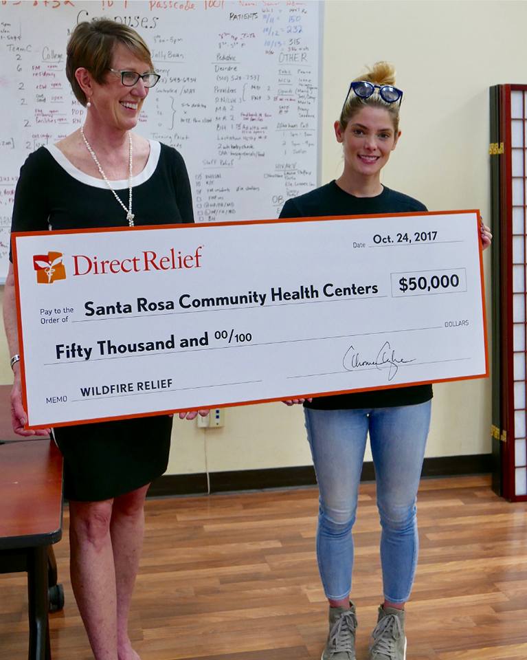 oktober 2017: We have arrived on the ground in Northern California to donate money, supplies, and ourselves in support of the #CaliforniaFireFund for @directrelief Thank you to our partner @jetsuitex for helping us and the supplies get there. @ashleygreene @ericamadio @simplyjen22
katytiz💙

