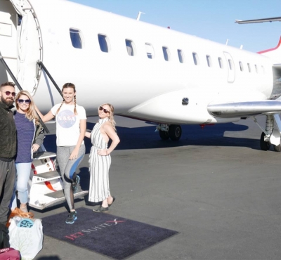 oktober 2017: We have arrived on the ground in Northern California to donate money, supplies, and ourselves in support of the #CaliforniaFireFund for @directrelief Thank you to our partner @jetsuitex for helping us and the supplies get there. @ashleygreene @ericamadio @simplyjen22
katytiz💙
Trefwoorden: oktober 2017: We have arrived on the ground in Northern California to donate money, supplies, and ourselves in support of the #CaliforniaFireFund for @directrelief Thank you to our partner @jetsuitex for helping us and the supplies get there. @ashleygreen