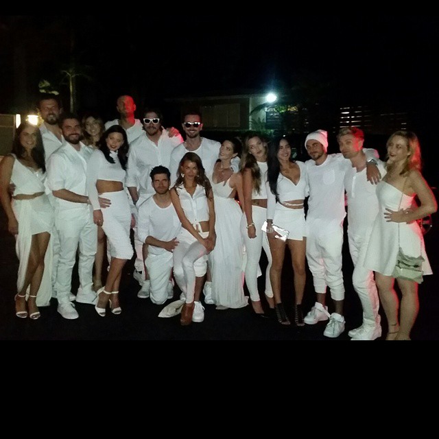 16 maart 2016; Painters convention. Happy Bday @kellanlutz. Love ya buddy
16 maart 2016; Painters convention. Happy Bday @kellanlutz. Love ya buddy