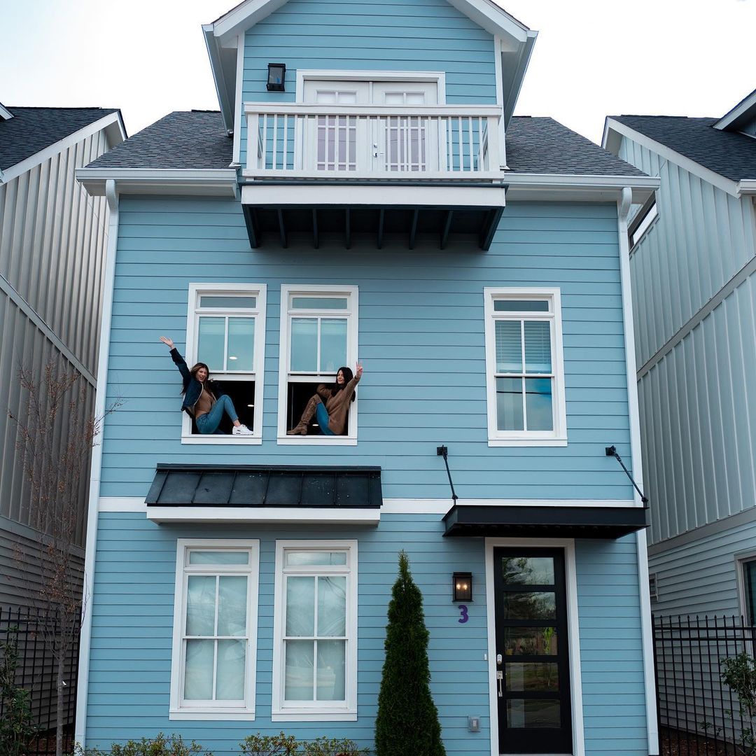 06 januari 2021: Headed out of 2020 on such a high note in Nashville thx to @avantstay. They literally provided us the perfect place to stay & share so many memories. Cheers to many more and to a phenomenal 2021 to all.
06 januari 2021: Headed out of 2020 on such a high note in Nashville thx to @avantstay. They literally provided us the perfect place to stay & share so many memories. Cheers to many more and to a phenomenal 2021 to all.