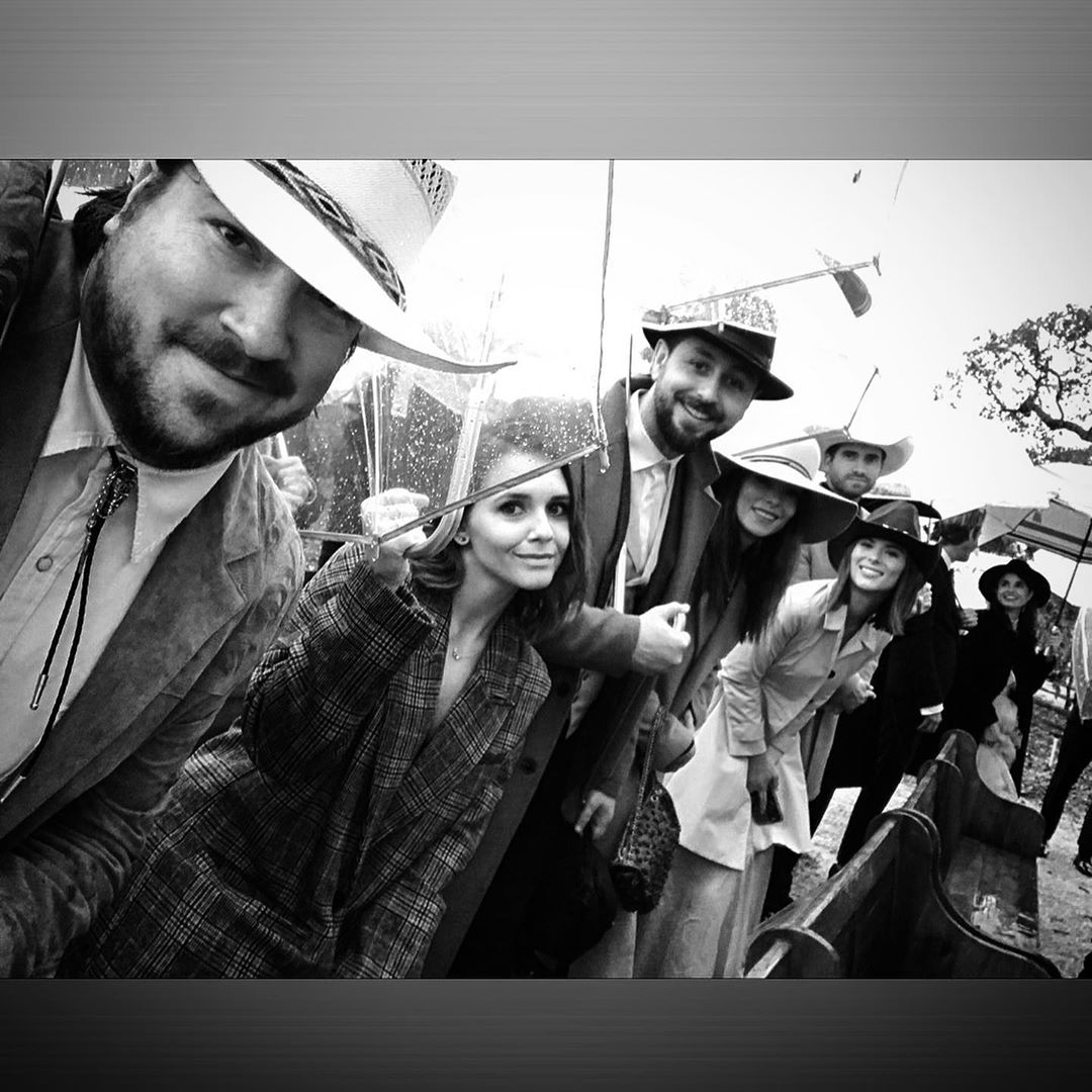 02 december 2019: New cast of “Yellowstone”? .

What a weekend. Great time with the best pals in the world, in one of the prettiest places in California. Happy to celebrate our great friend Tom’s wedding and from all of us huge congrats to ya @tomwelling & @jessicarosewelling 🤠
