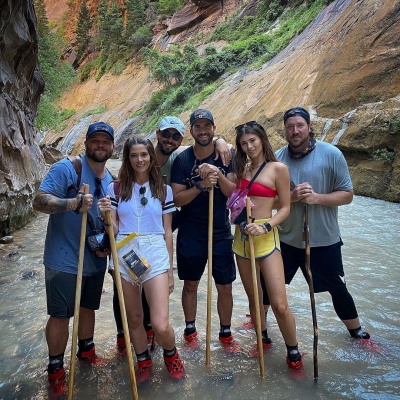 06 september 2020: Friends +
Zion +
Utah +
@CliffRoseLodge = EPIC Adventure

Thanks so much #CliffRose and all the guides! What an unforgettable time, cant wait to come back.
