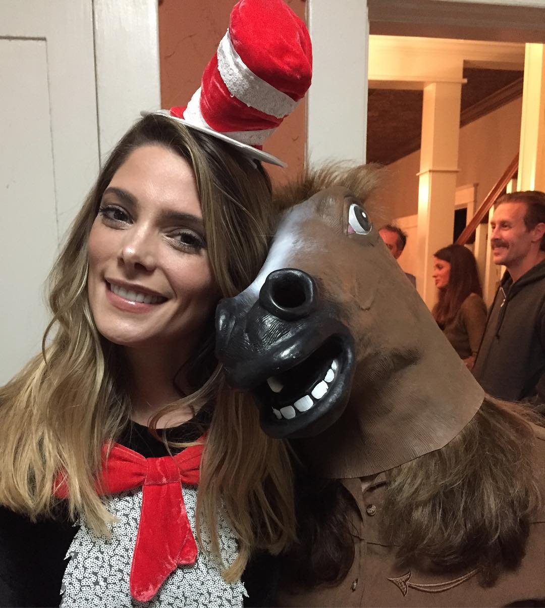 30 oktober 2016: @ashleygreene and the horse @instagrahamgordy rode in on (@alanna_newton).
 30 oktober 2016: @ashleygreene and the horse @instagrahamgordy rode in on (@alanna_newton).
