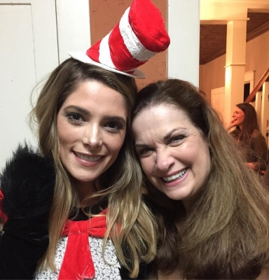 30 oktober: Two people in a Cat in the Hat and an @alanna_newton costume at @instagrahamgordy @ladyamygordy Halloween Party.
