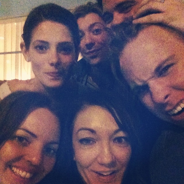 04 juni 2014; Sharing is caring so we all shared one chair. #dinnerwithfriends #joeisattackingandrewshead. @josephchase @joegreeneiii @adsxi @jennielpeterson @ashleygreene
