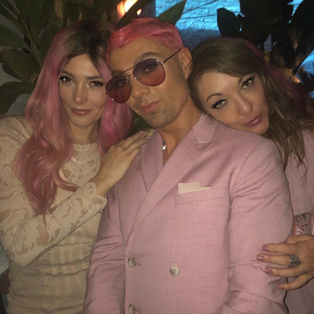 01 juni 2019: Proper Pink Party! Happy Birthday @josephchase @imbibelife. Love you guys 💖💖🎂🎂💖💖
