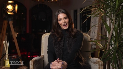 28 mei 2019: Do you or someone you know love Twilight?

Meet @ashleygreene in a personal 1-on-1 video meet and greet experience June 15th!

Packages include exclusive signed merchandise and Ashley Greene products you’ll only find on Fanmio! Visit Fanmio.com/Ashley before they’re gone.

#Fanmio #AshleyGreene #AliceCullen #Twilight #TwilightSaga #TeamEdward
