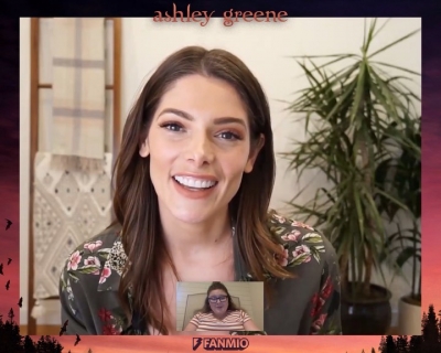 17 juni 2019: Check out some highlights of fans meeting @ashleygreene on Saturday! If you missed out don't worry, Ashley will be doing it again July 13th! 
Get your spot at Fanmio.com/Ashley before they're all gone.

#Fanmio #AshleyGreene #AliceCullen #Twilight #TwilightSaga #TeamEdward
