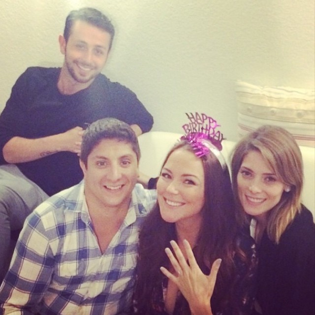 21 juli 2014: Happy Birthday Julia!!!! @juliapolis @ashleygreene @paulkhoury @silverbeam
 21 juli 2014: Happy Birthday Julia!!!! @juliapolis @ashleygreene @paulkhoury @silverbeam